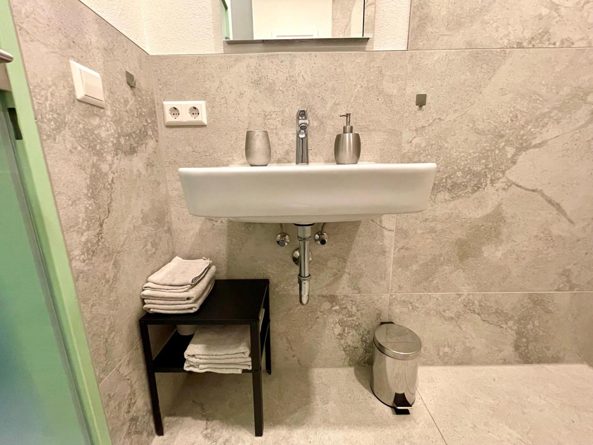 Neu Wunderschoenenes Weisses Am Schloessle Zentrum Goldstadt Apartment Pforzheim