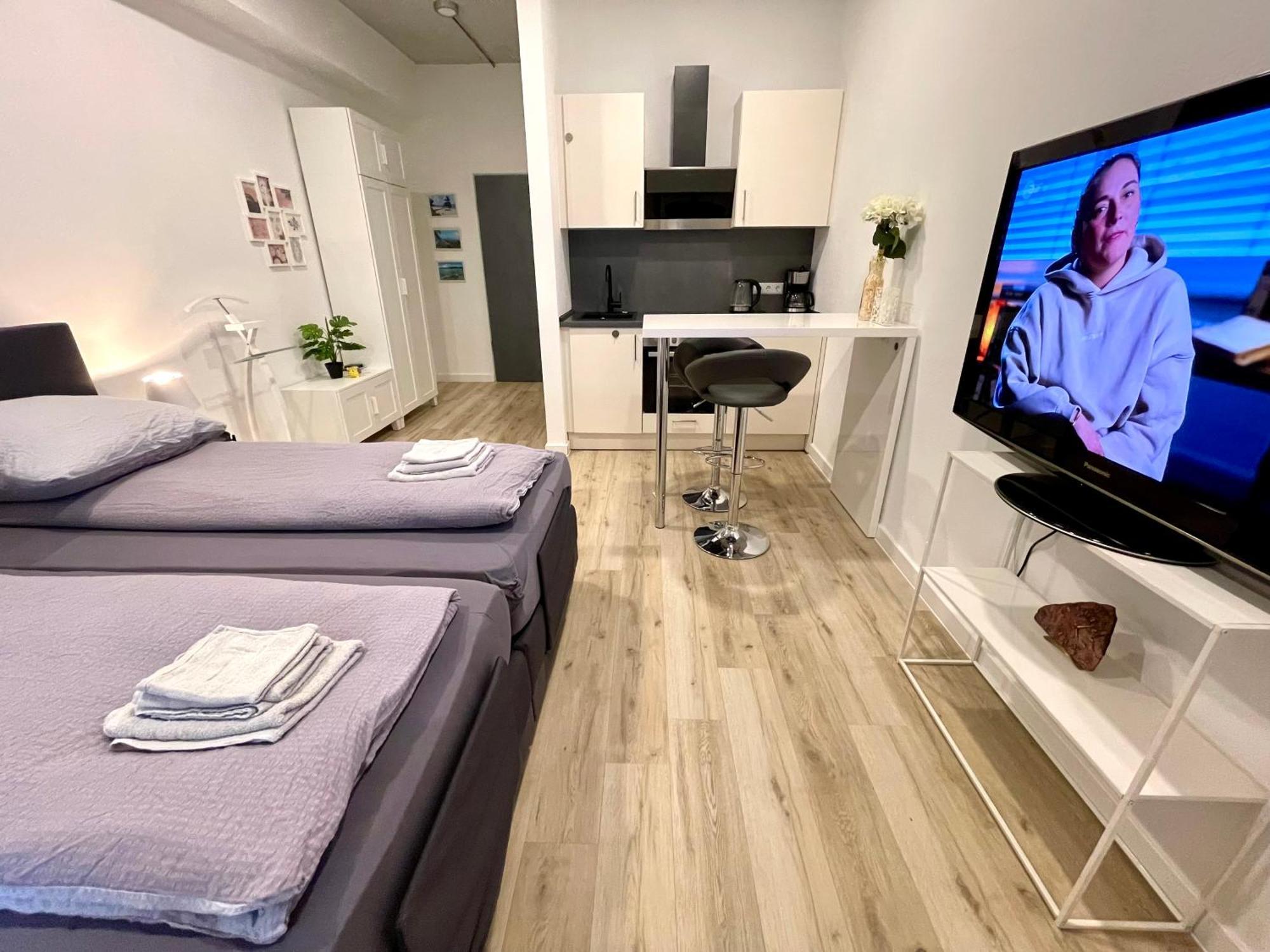 Neu Wunderschoenenes Weisses Am Schloessle Zentrum Goldstadt Apartment Pforzheim