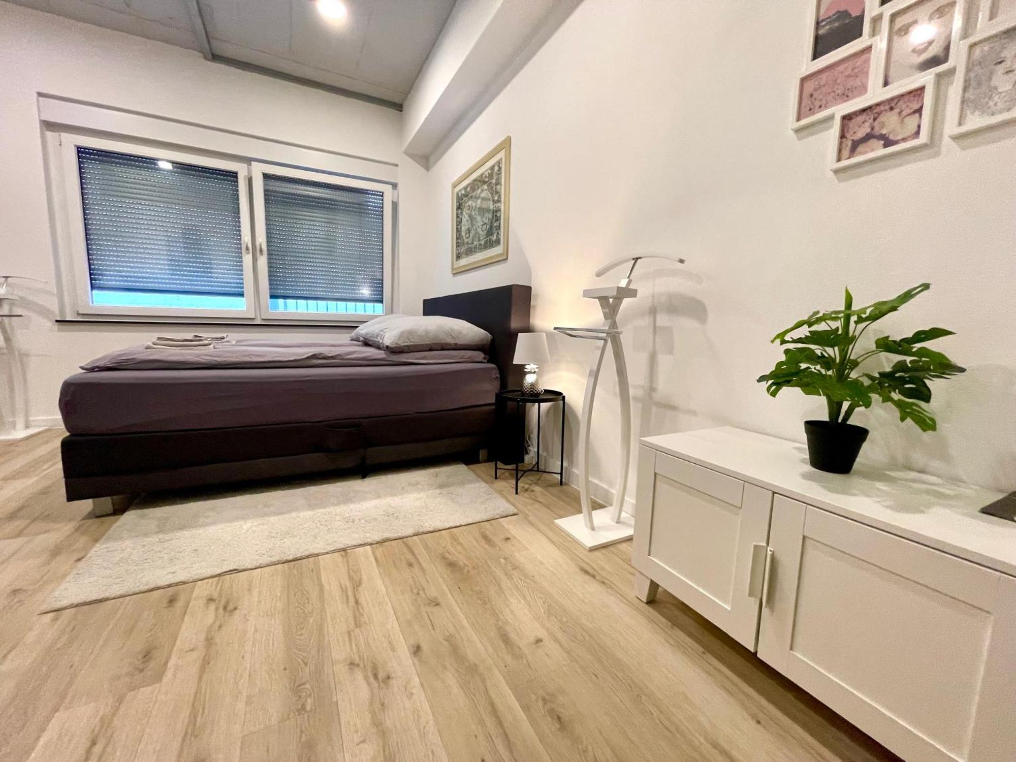 Apartment Neu Wunderschoenenes Weisses Am Schloessle Zentrum Goldstadt Pforzheim