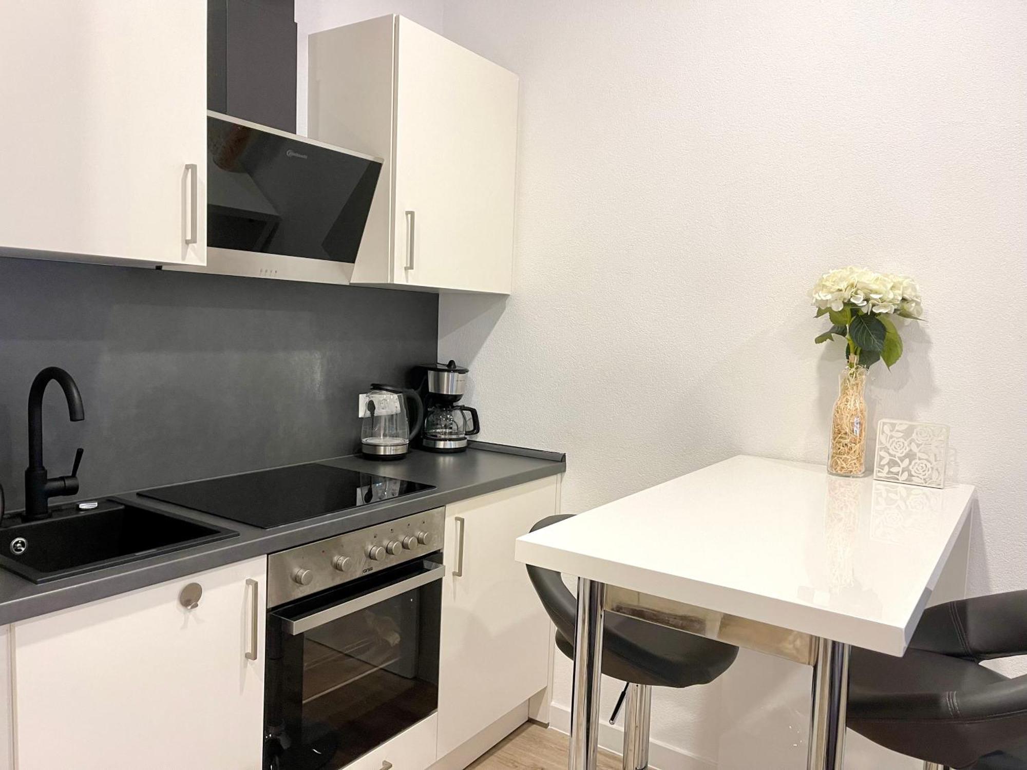 Apartment Neu Wunderschoenenes Weisses Am Schloessle Zentrum Goldstadt Pforzheim